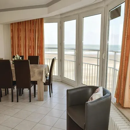 Lägenhet Two-bedroom With Sea View 05