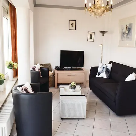 Two-bedroom With Sea View 05 Lägenhet